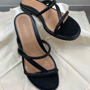 Vionic PRISM black sparkly leather sandals Sz 7